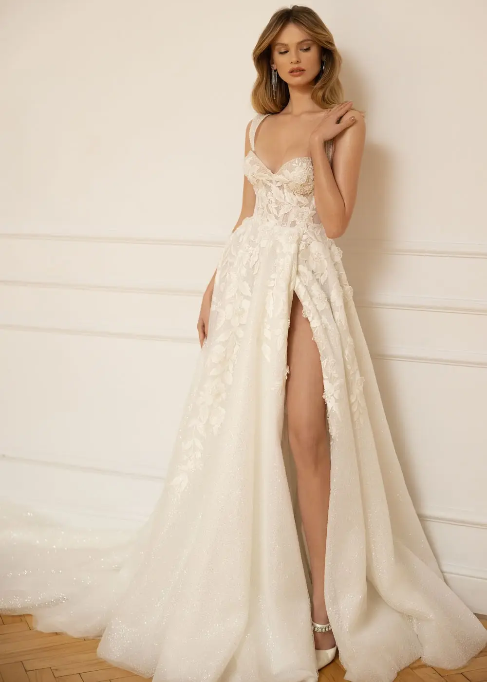 Eva Lendel - Less Is More 2023 Collection Trunk Show Main Image