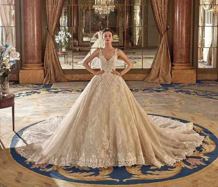 Demetrios Platinum Trunk Show Main Image
