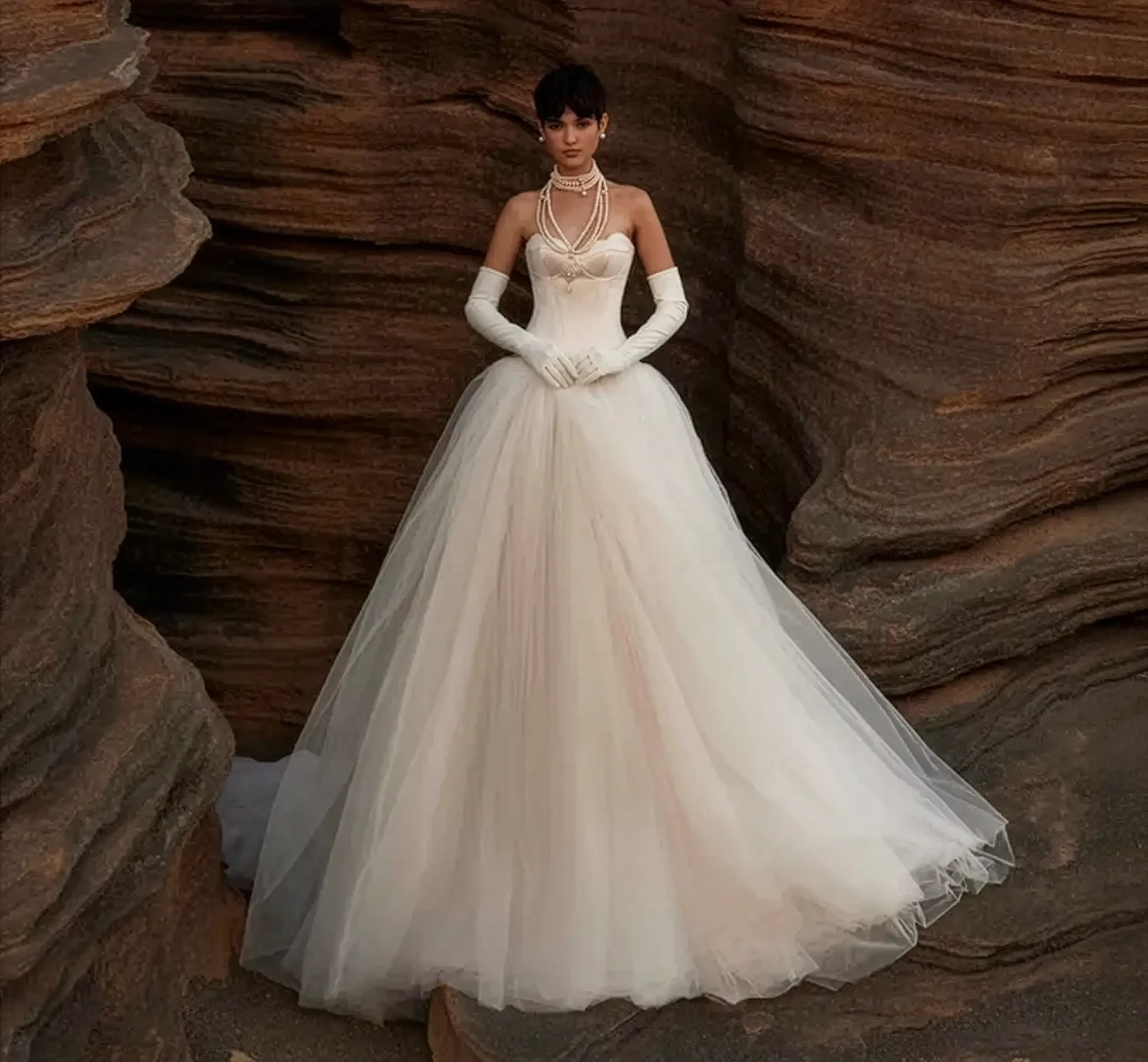 Milla Nova | Pearl of the Season Trunk Show