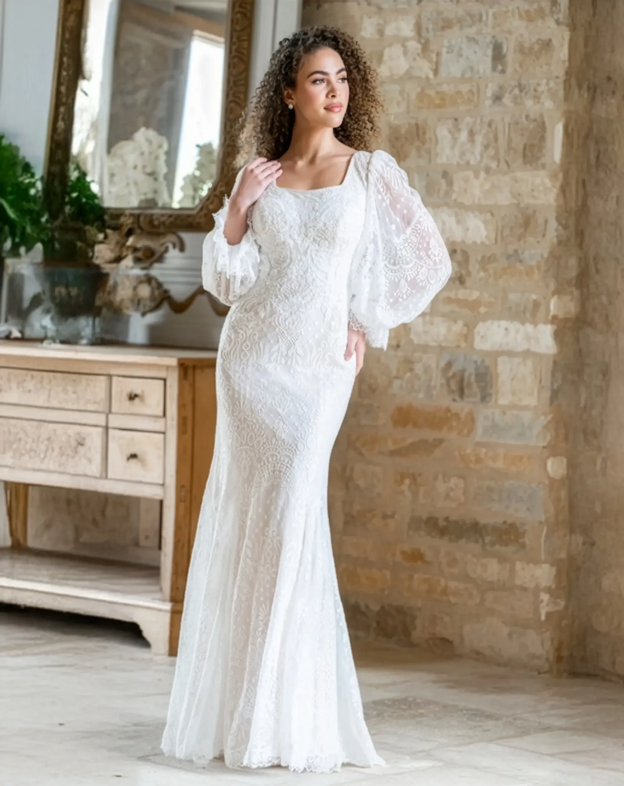 Allure Modest Image