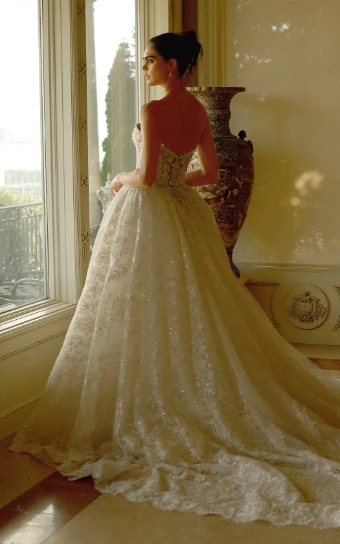 Amalia Carrara Style #418 #1 thumbnail