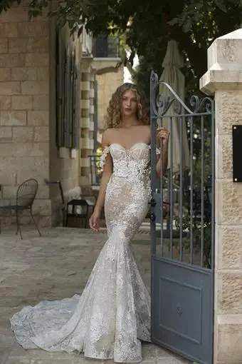 Berta Style #21-103 #0 default As Shown thumbnail